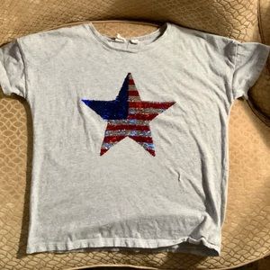 Gap Kids t-shirt, sz M, flip sequin star, great co